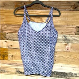 Lands’ End size XL/L blue and white floral swimsuit top with adjustable straps